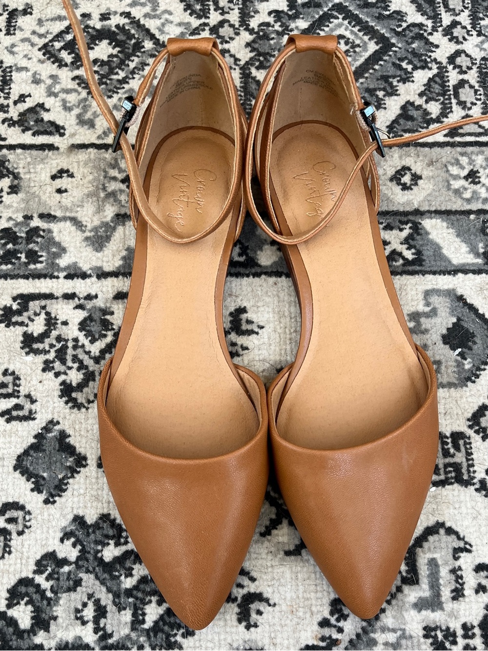 NWOT Crown Vintage Evalinda cognac leather pointed flats with ankle strap